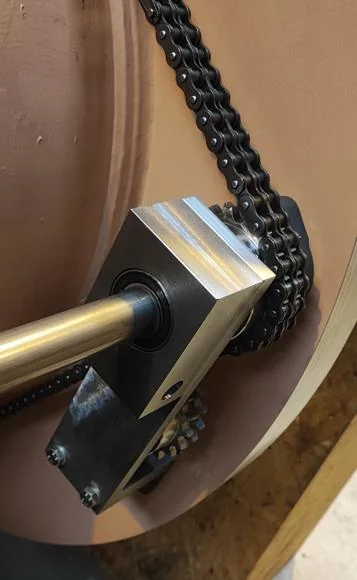 Fügevorrichtung mit Kettentrieb an der POD-Mittenwelle